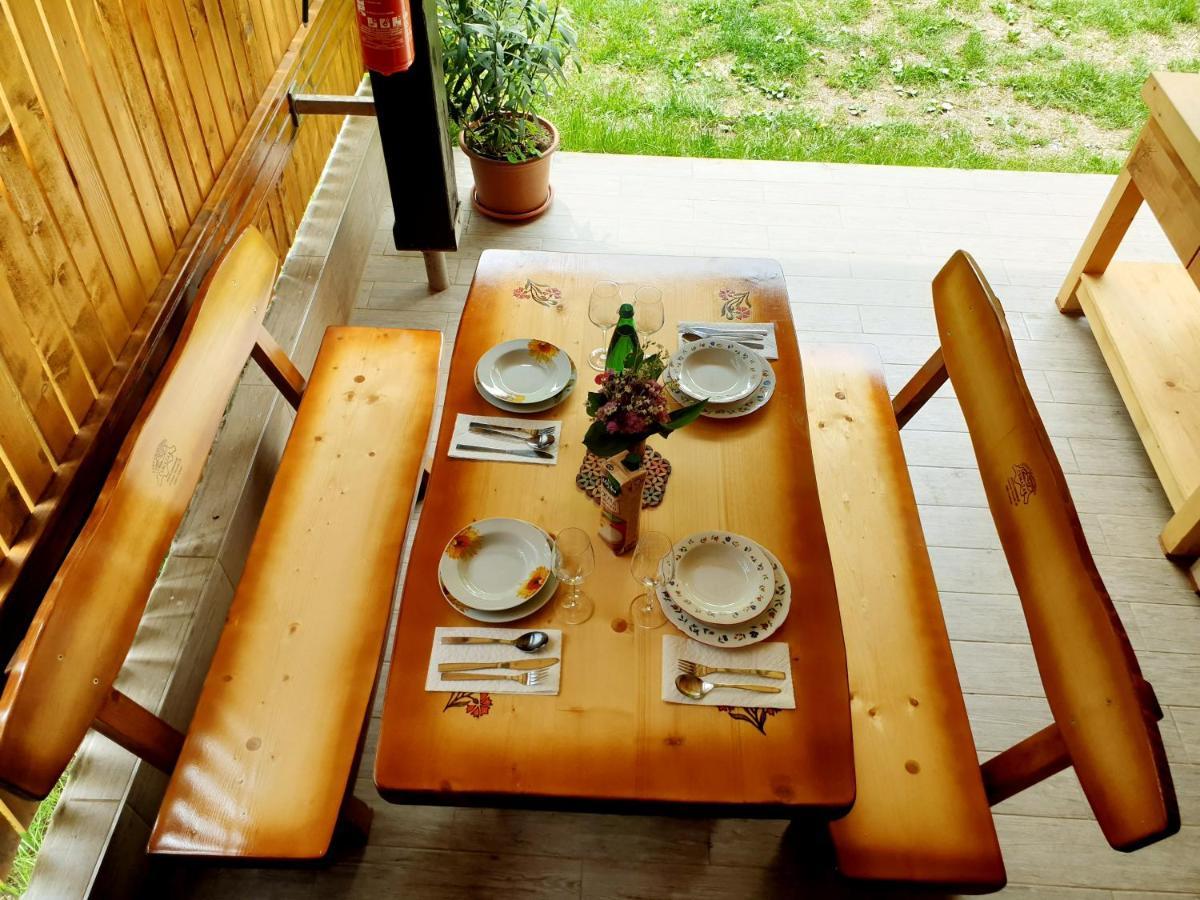 Apartment And Garden House Among The Mountains Podbrdo Esterno foto