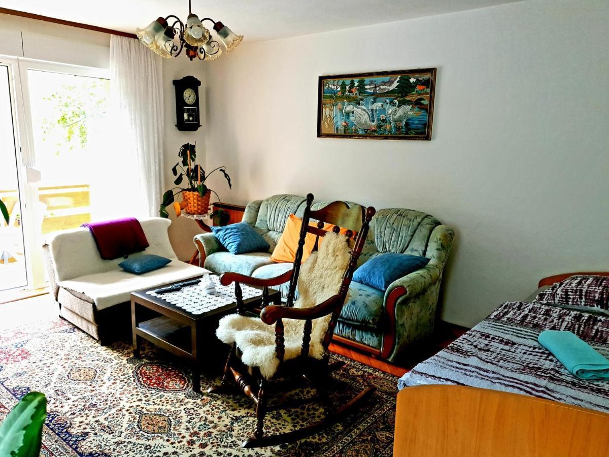 Apartment And Garden House Among The Mountains Podbrdo Esterno foto