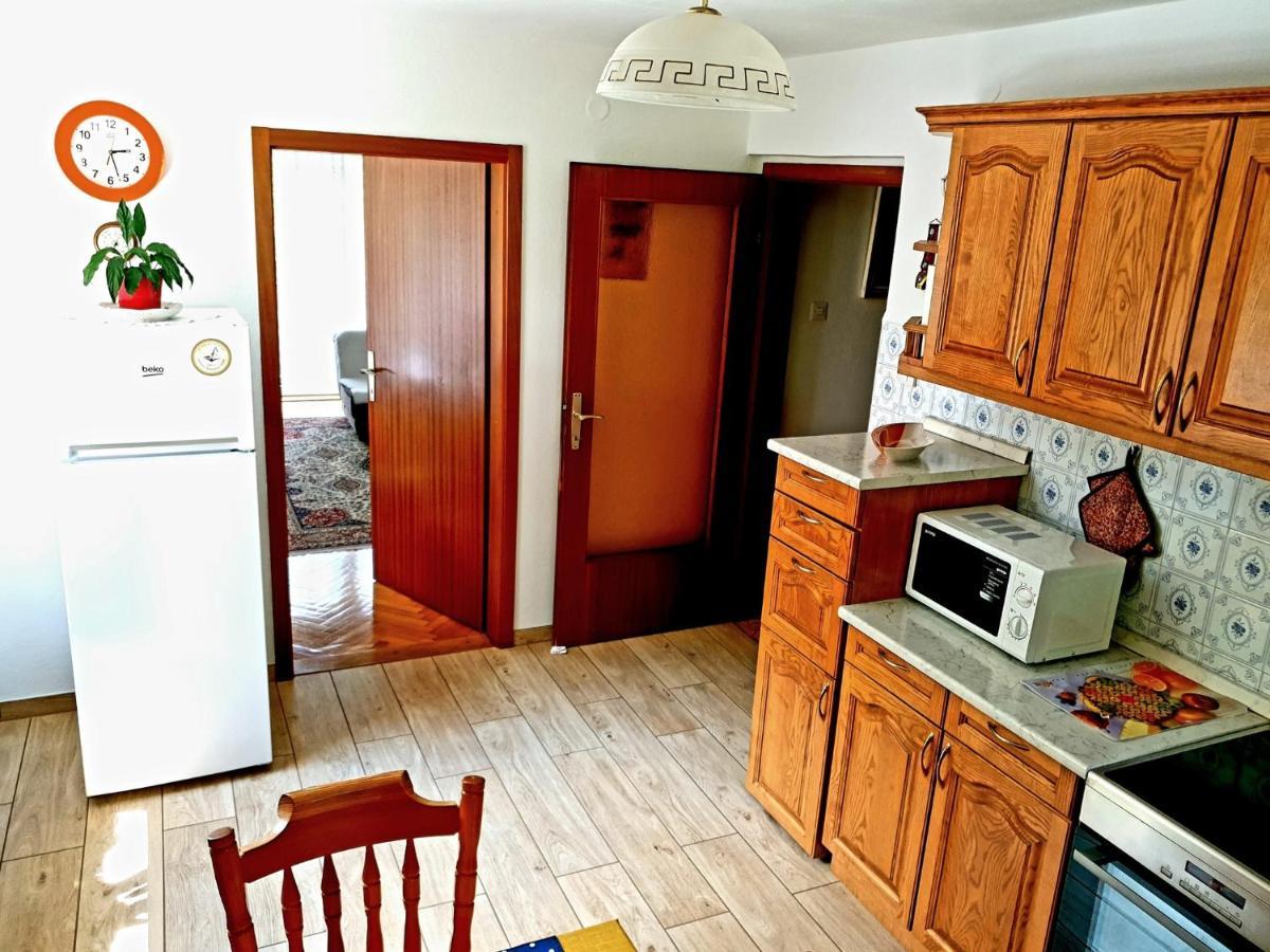 Apartment And Garden House Among The Mountains Podbrdo Esterno foto